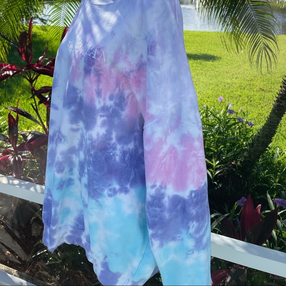 Ariana Grande RARE god is a woman crewneck - Picture 3 of 8